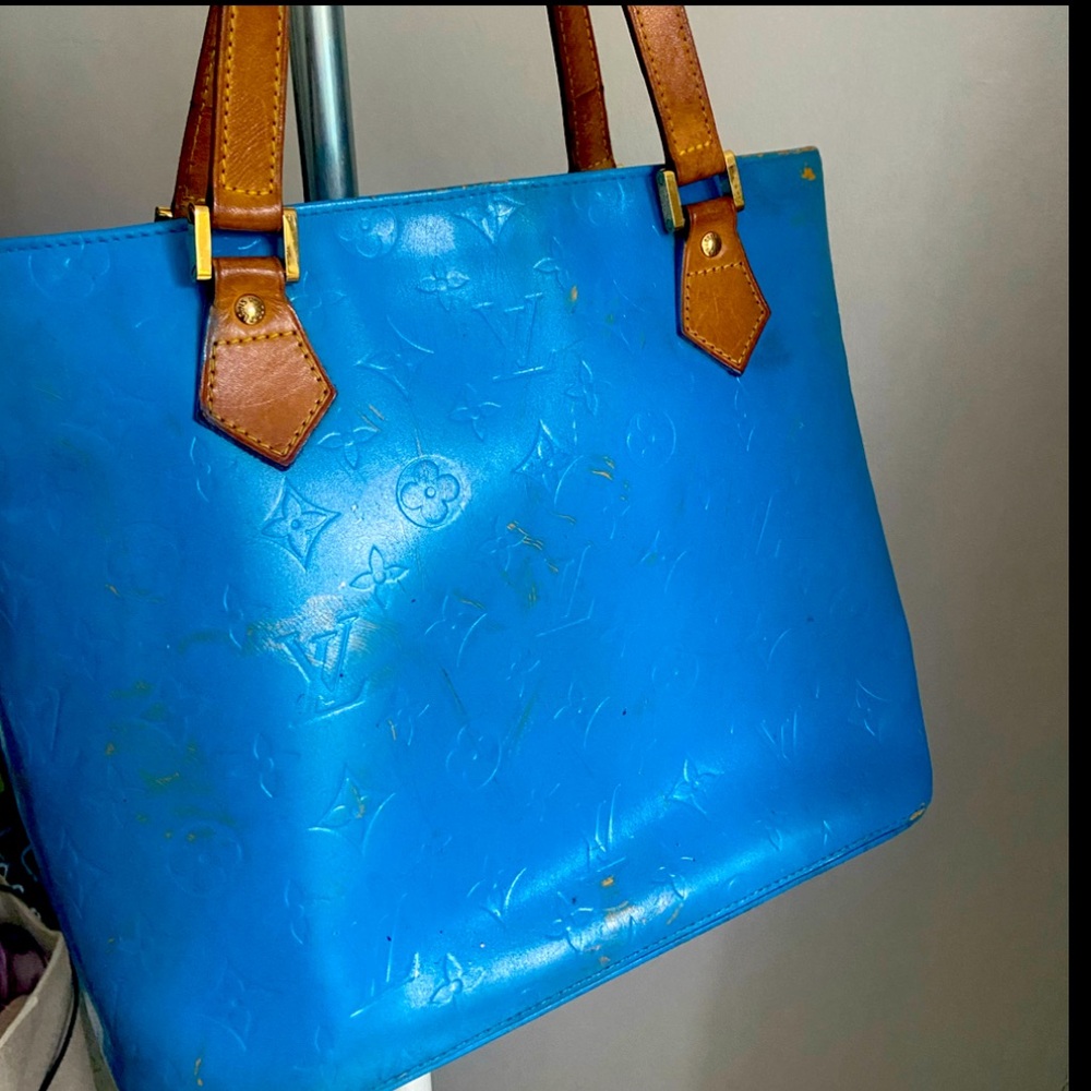 Louis Vuitton
Monogram Vernis Houston Bag